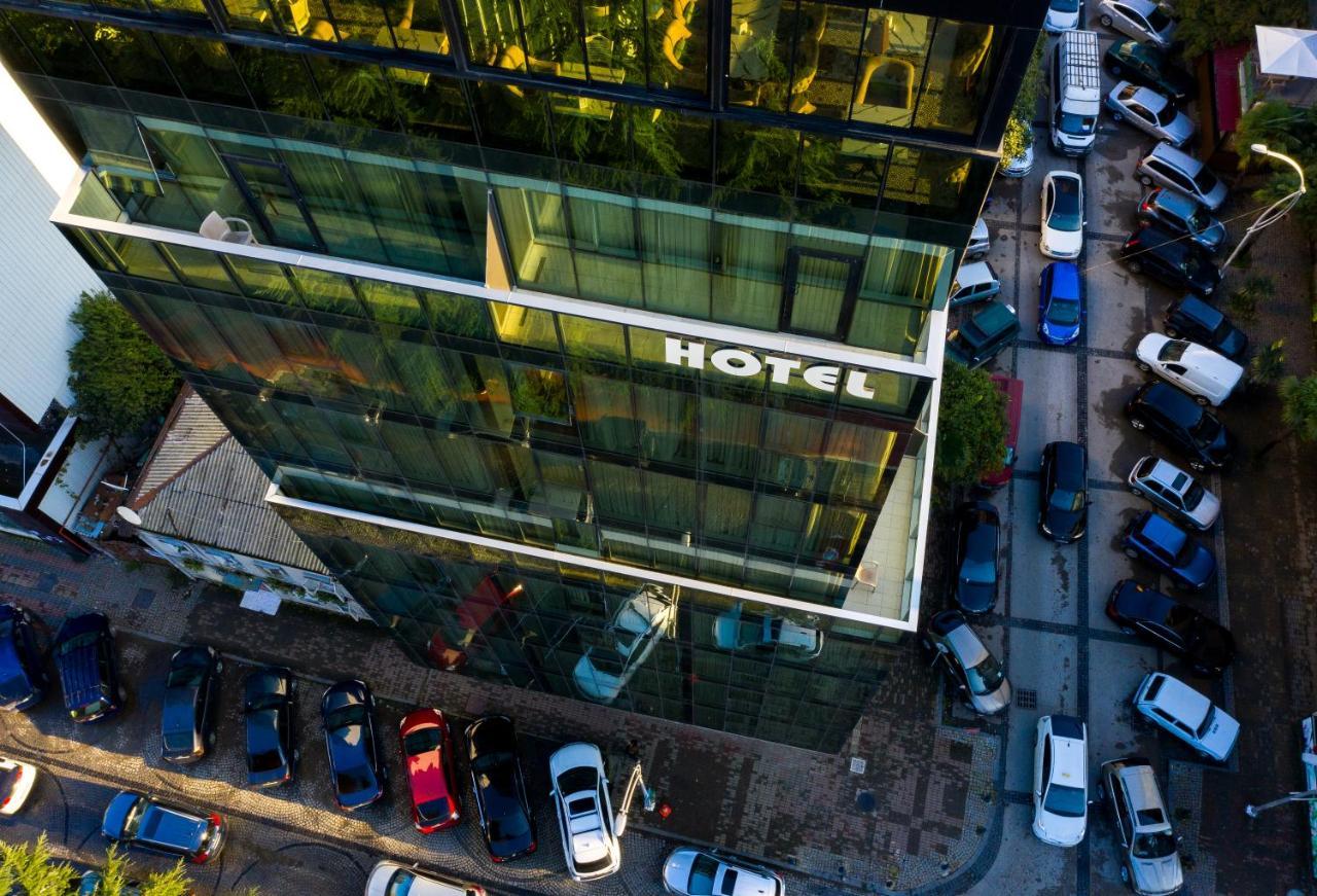 Hotel Green Glass Batumi Eksteriør billede