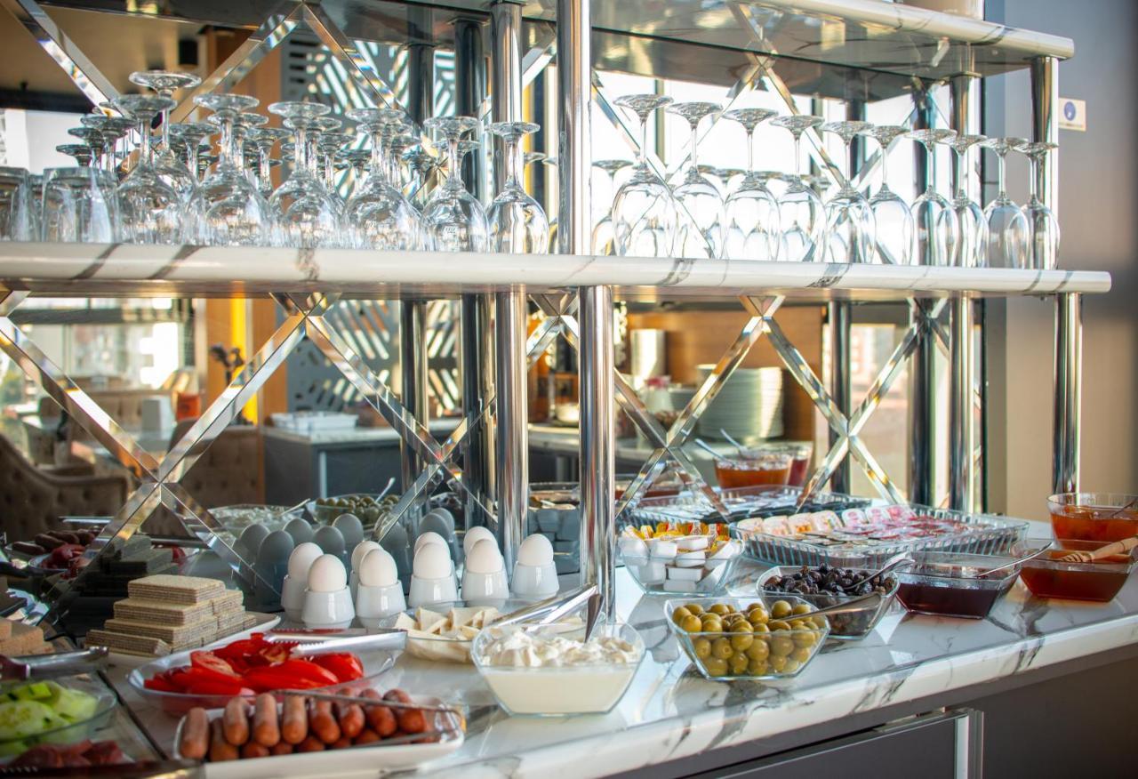 Hotel Green Glass Batumi Eksteriør billede