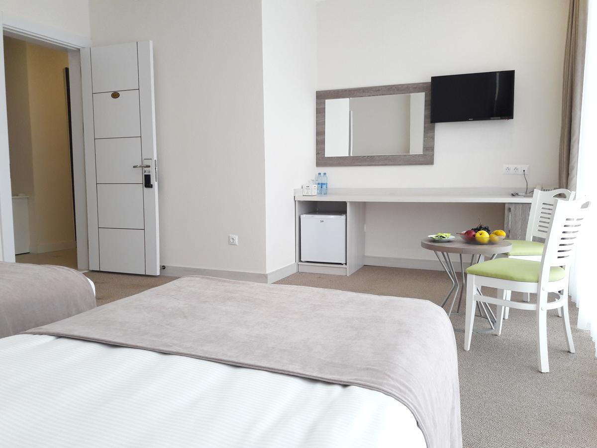 Hotel Green Glass Batumi Eksteriør billede