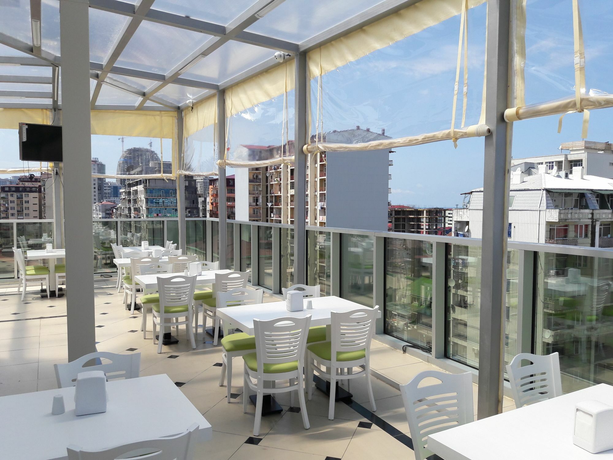 Hotel Green Glass Batumi Eksteriør billede